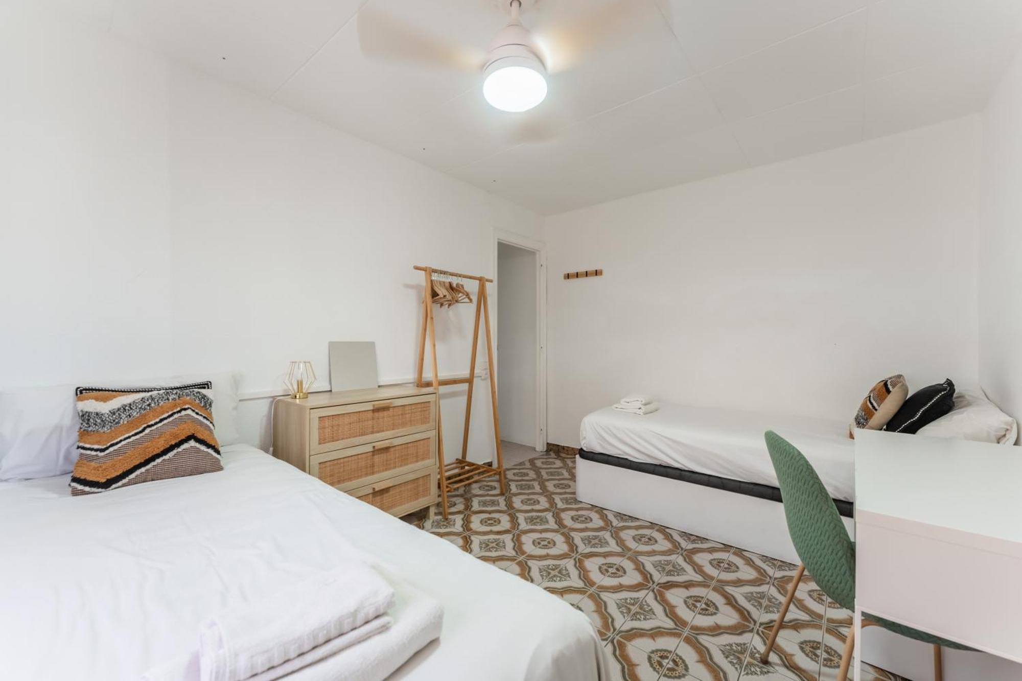 Feel Welcome Barcelona 10 Cornellà de Llobregat Eksteriør billede