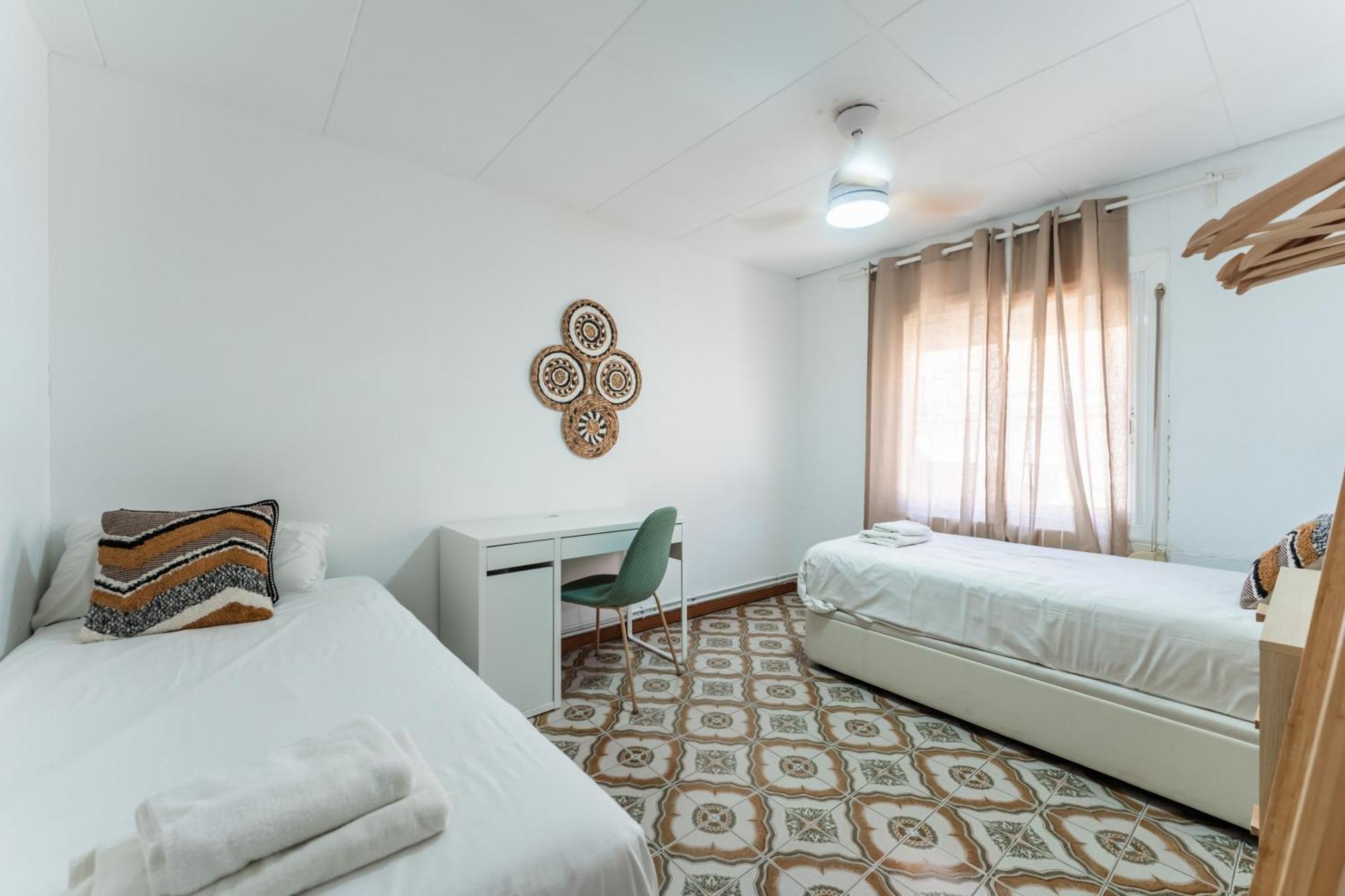 Feel Welcome Barcelona 10 Cornellà de Llobregat Eksteriør billede
